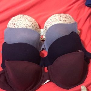 Lot of 4 size 36B Victoria’s Secret bras.